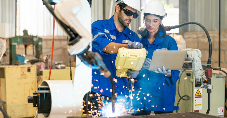 The Role of Digital Credentials in Manufacturing Industry Processes 